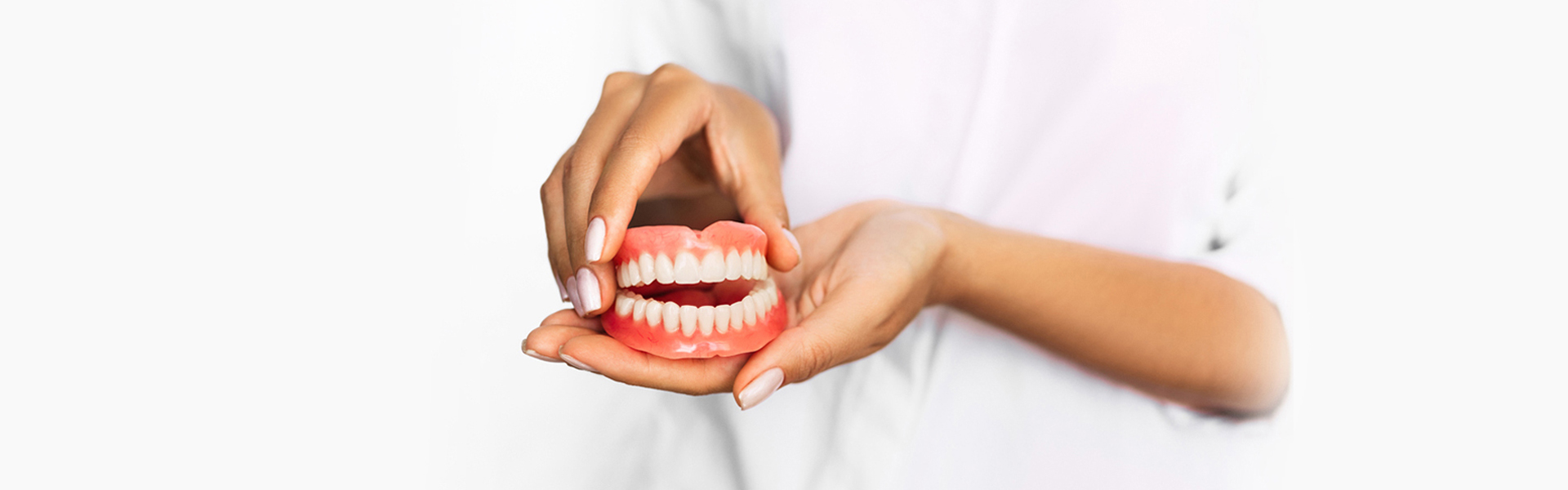 Fixed vs Removable Implant