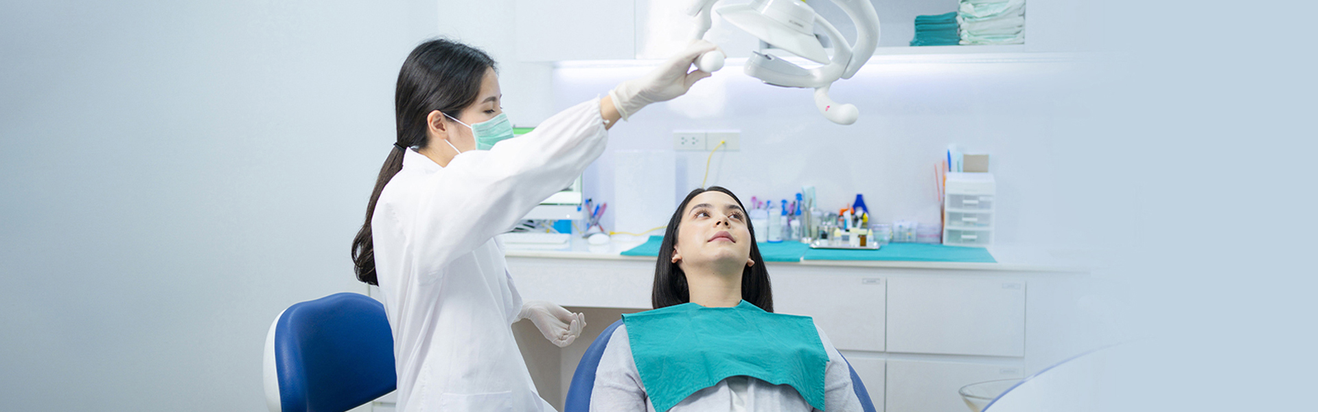 oral surgeon dentist
